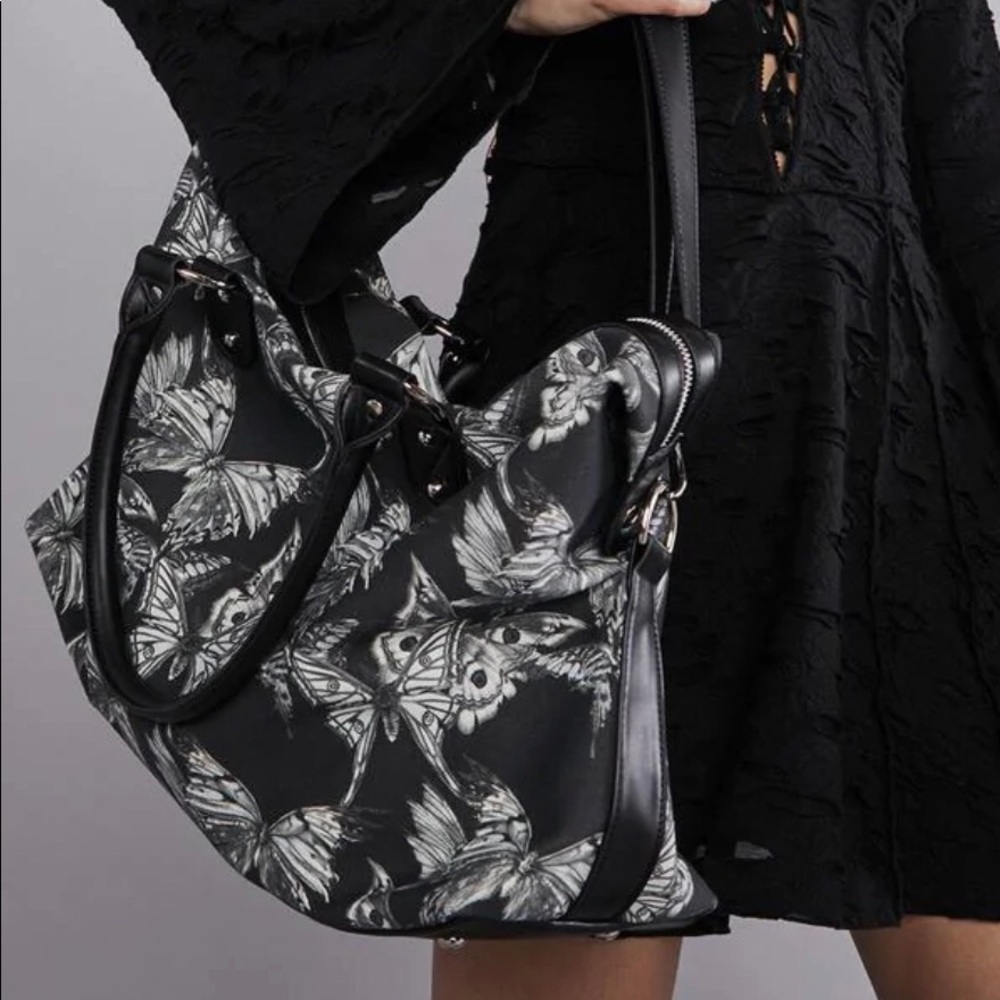 Widow Into The Shadows Weekender Bag